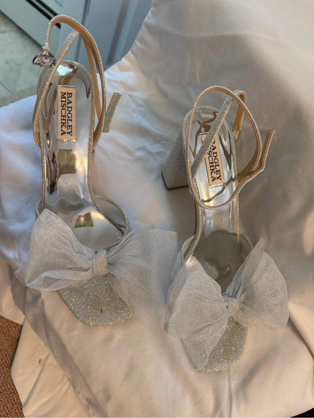Badgley Mischka Silver Glitter Tulle Bow Block Heels